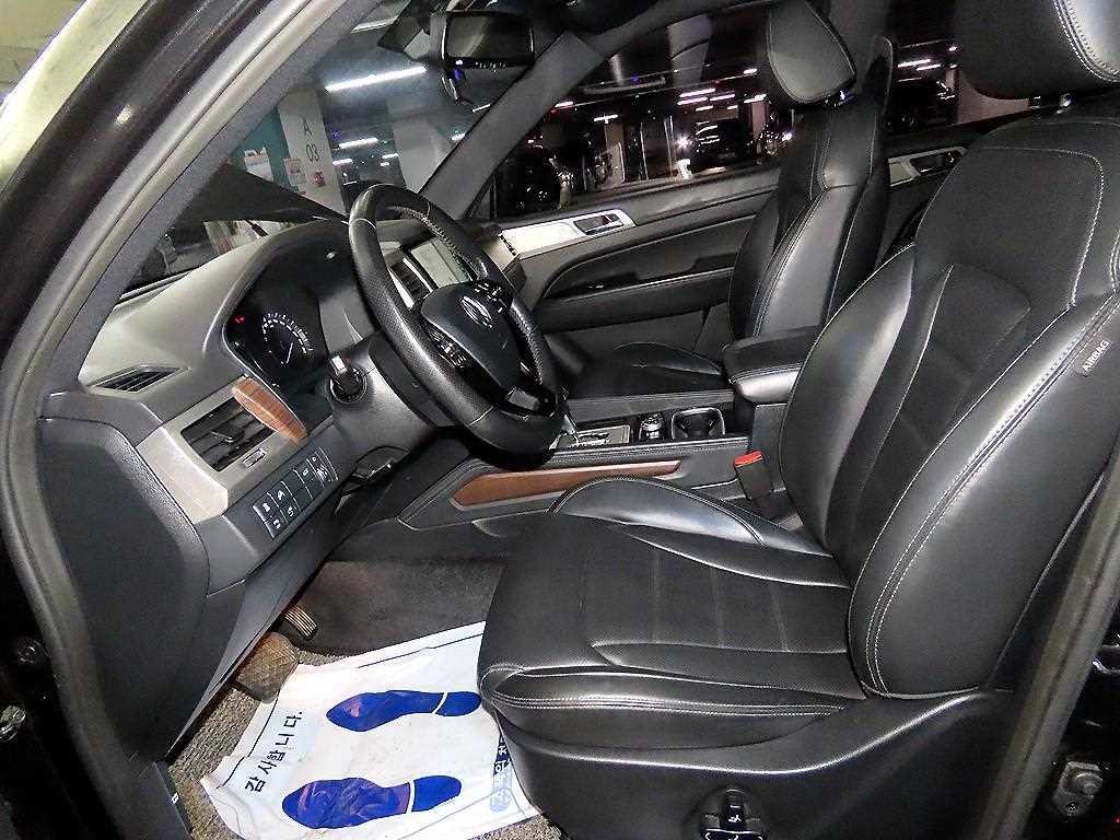 KG모빌리티(쌍용) 렉스턴 G4렉스턴 디젤 2.2 4WD 유라시아 에디션 이미지 6