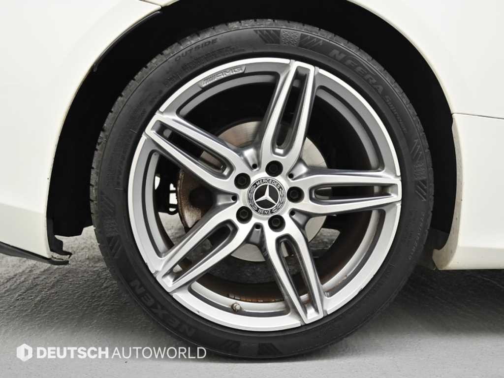 벤츠 E 클래스 E-클래스 W213 E220d 카브리올레 이미지 5