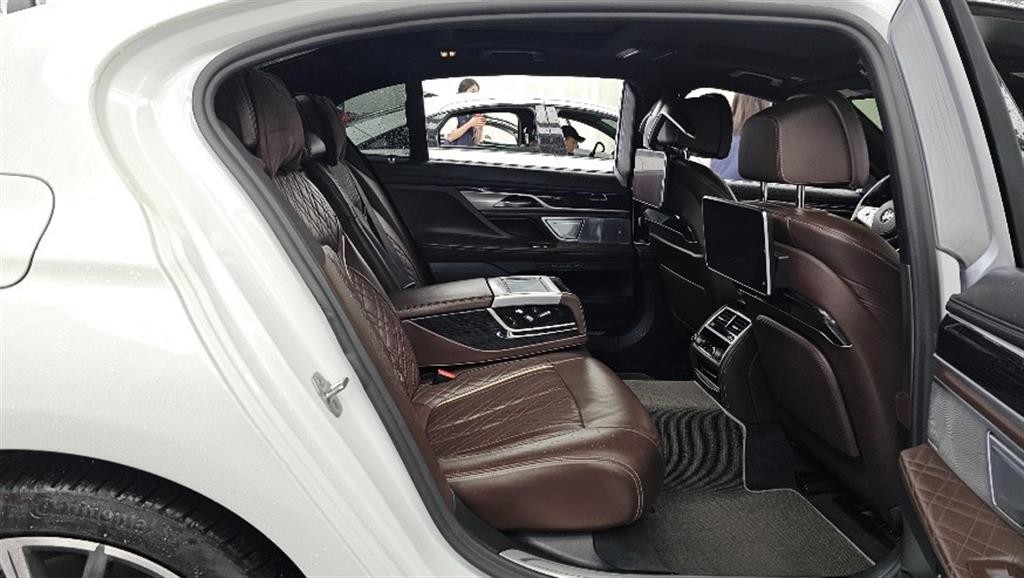 BMW 7시리즈 7시리즈 (G11) 730Ld xDrive M 스포츠 이미지 12