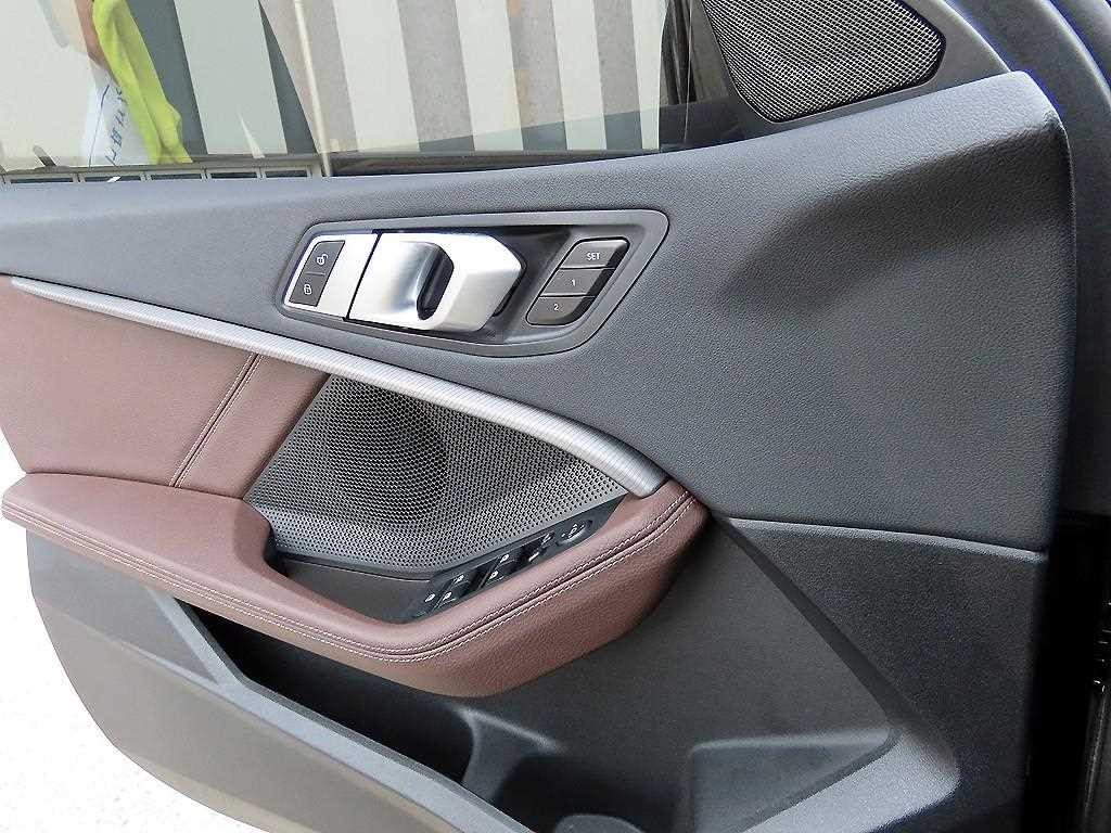 BMW 1시리즈 1시리즈 (F40) 118d M 스포츠 이미지 11