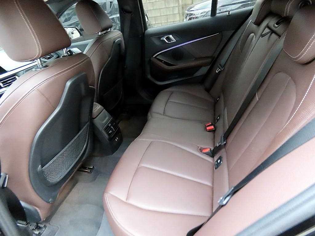 BMW 1시리즈 1시리즈 (F40) 118d M 스포츠 이미지 6