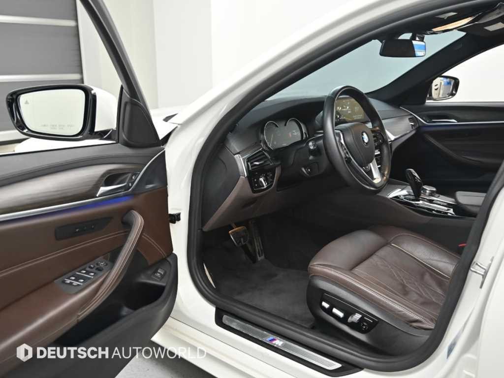 BMW 5시리즈 5시리즈 (G30) 530i M 스포츠 플러스 이미지 11