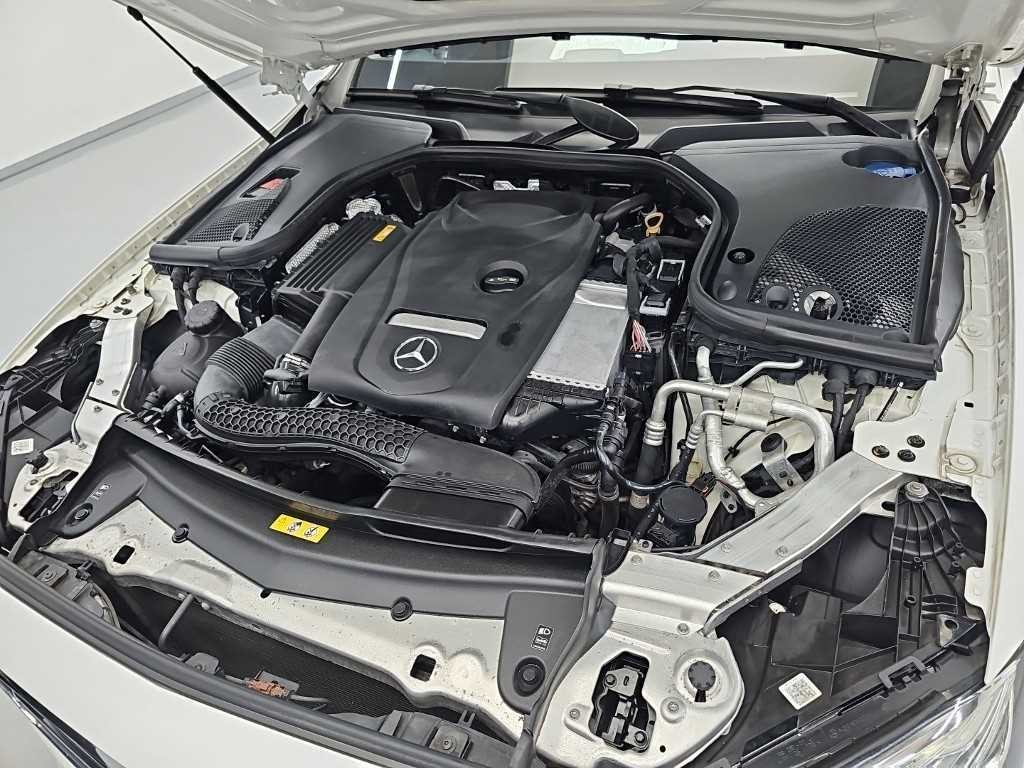벤츠 E 클래스 E-클래스 W213 E300 AMG LINE 이미지 5