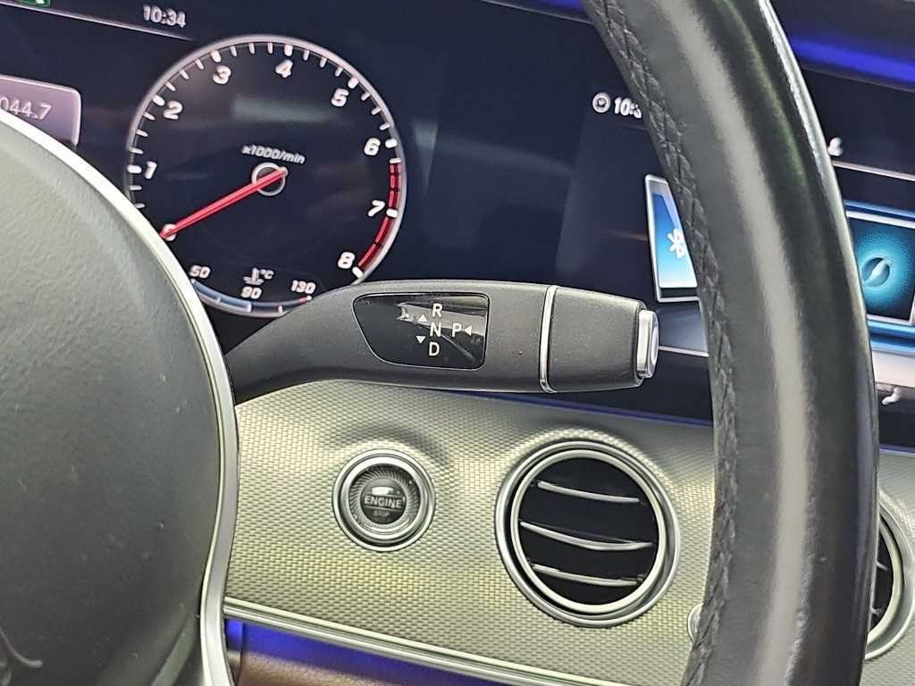 벤츠 E 클래스 E-클래스 W213 E300 AMG LINE 이미지 8