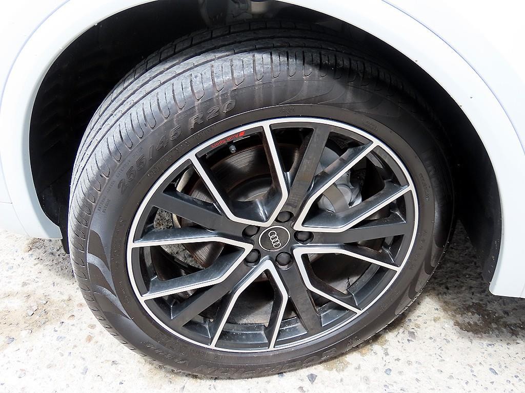아우디 Q5 Q5 (FY) 45 TFSI 콰트로 프리미엄 스포트백 이미지 20