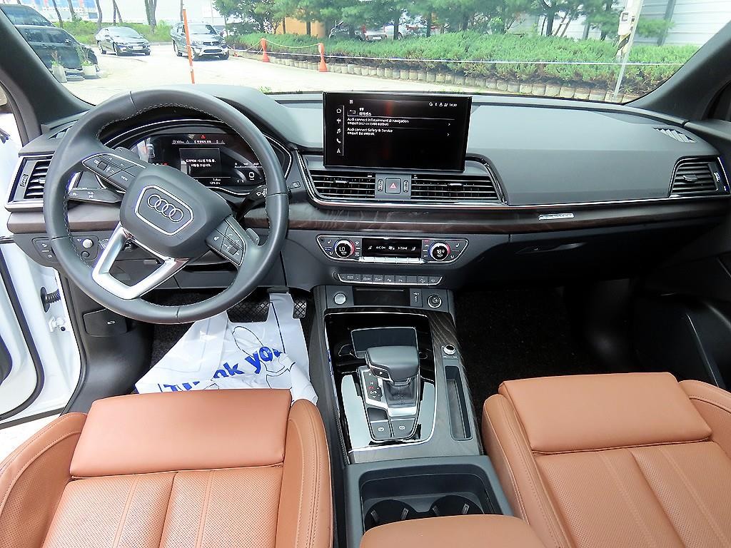 아우디 Q5 Q5 (FY) 45 TFSI 콰트로 프리미엄 스포트백 이미지 7