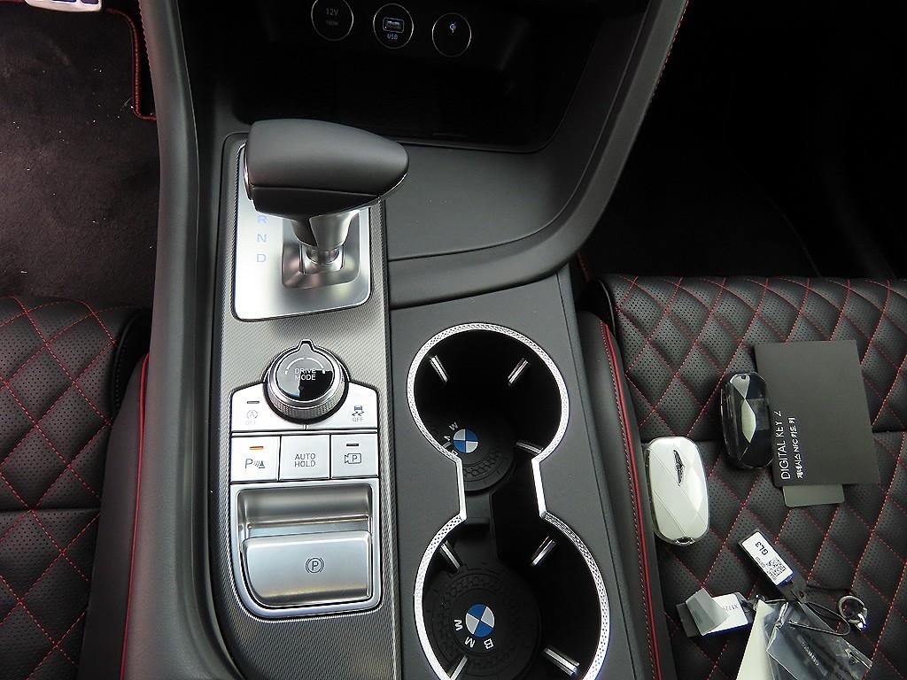제네시스 G70 더 뉴 G70 가솔린 3.3T 4WD 스포츠 패키지 이미지 11