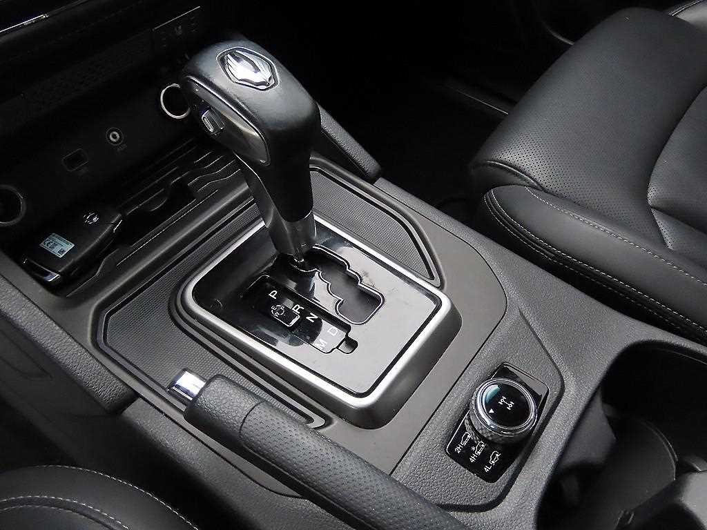 KG모빌리티(쌍용) 렉스턴 렉스턴 스포츠 칸 디젤 2.2 4WD 파이오니어 S 이미지 11