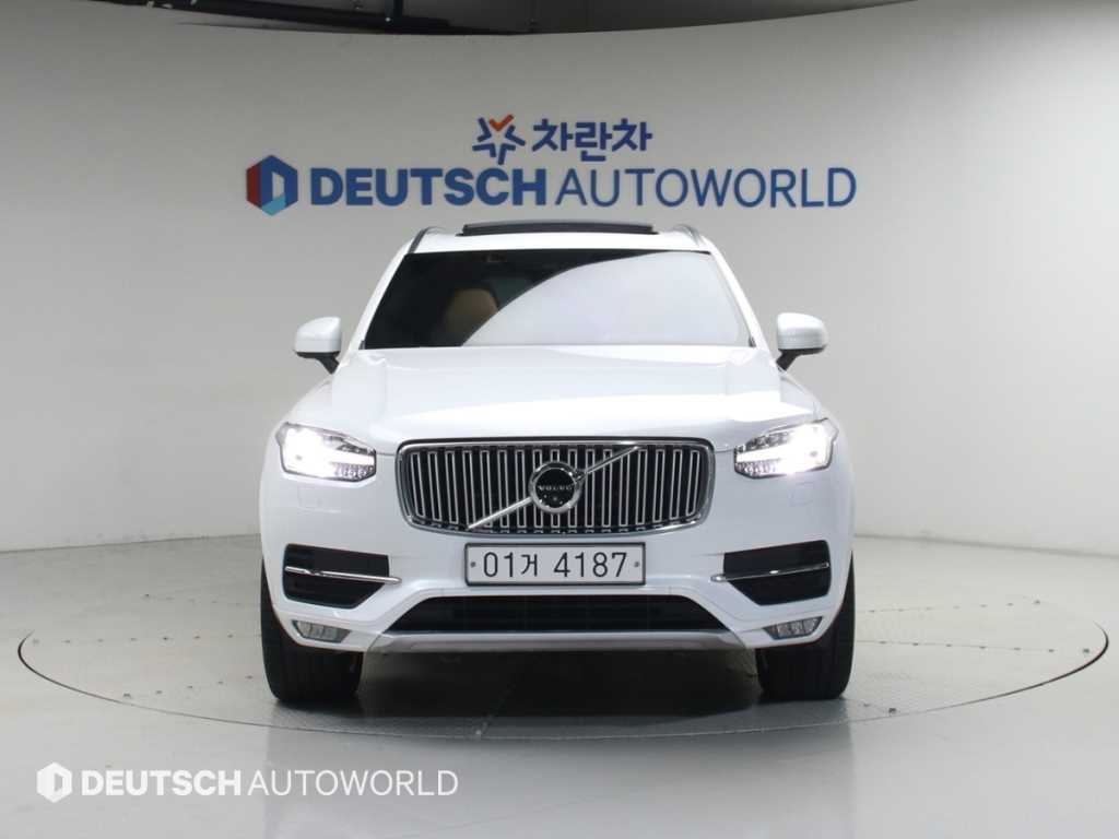 볼보 XC90 XC90 2세대 2.0 D5 AWD 인스크립션 이미지 3