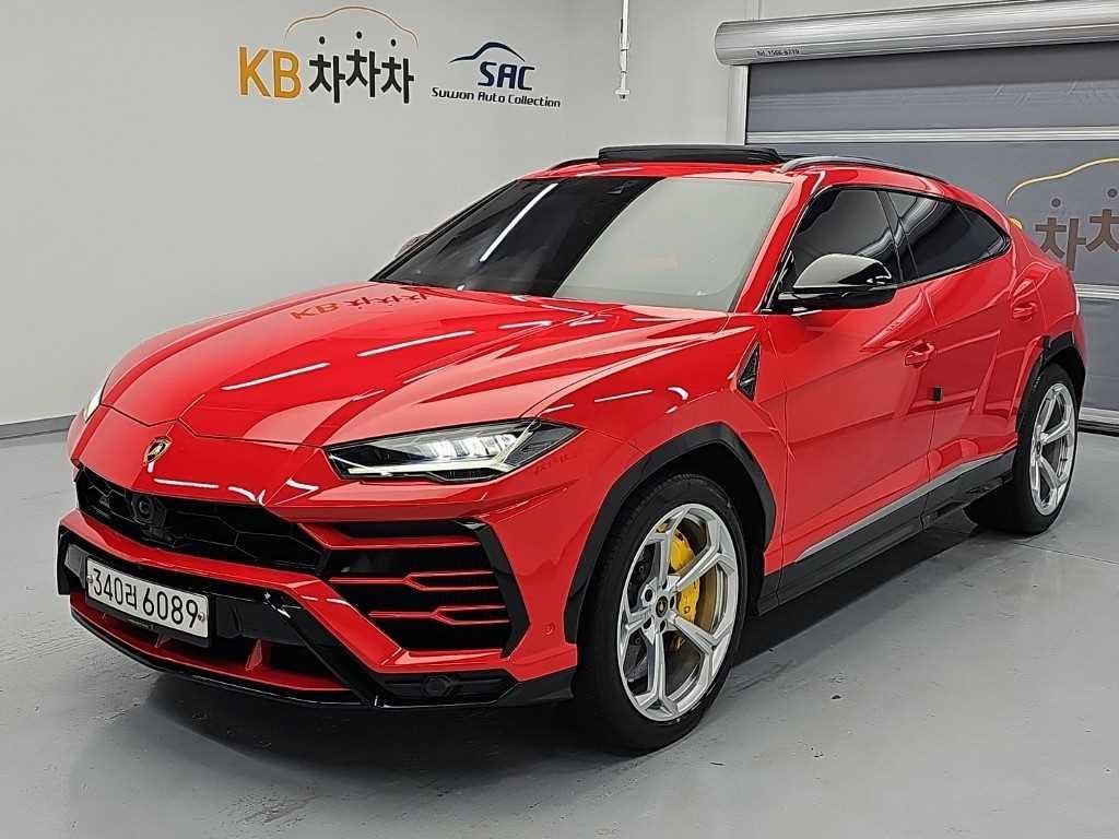 람보르기니 우루스 4.0 V8 이미지 1