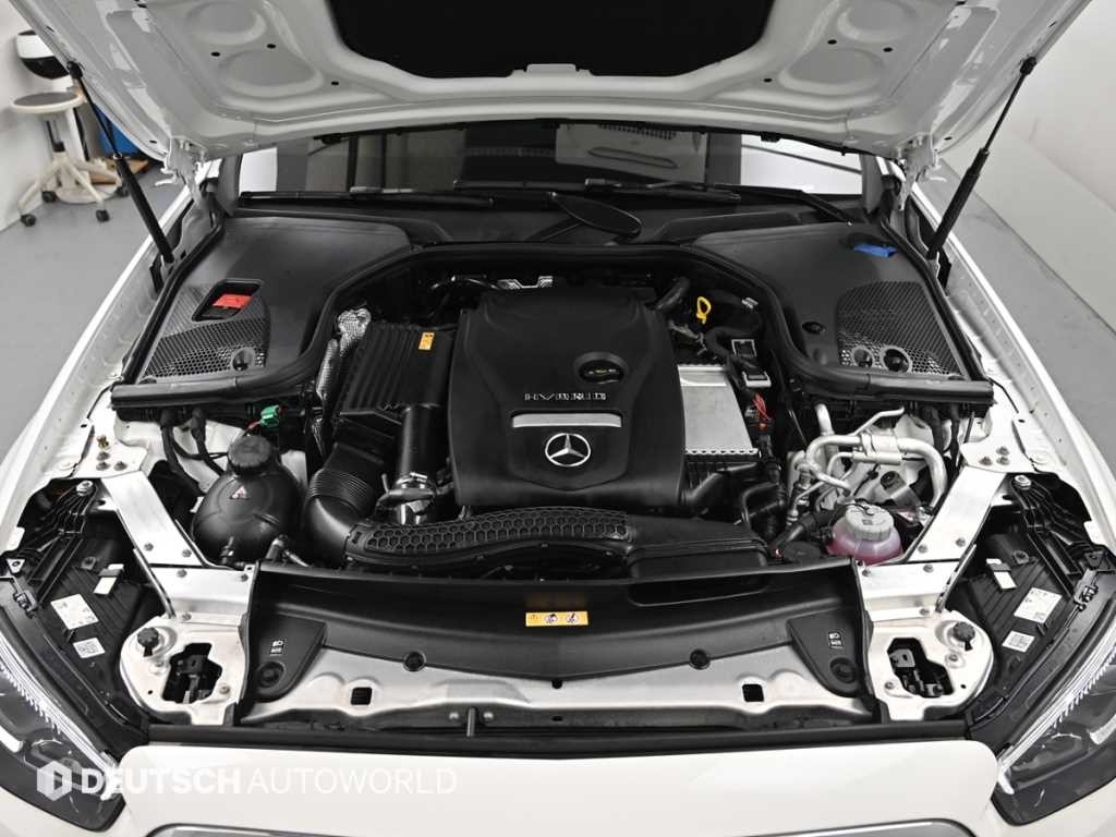 벤츠 E 클래스 E-클래스 W213 E300e 4MATIC 익스클루시브 이미지 6