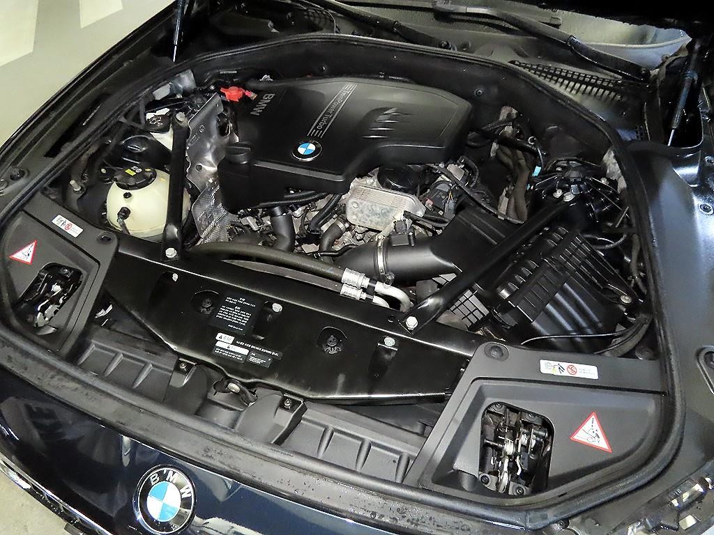 BMW 5시리즈 5시리즈 (F10) 528i xDrive M 에어로 다이나믹 이미지 19