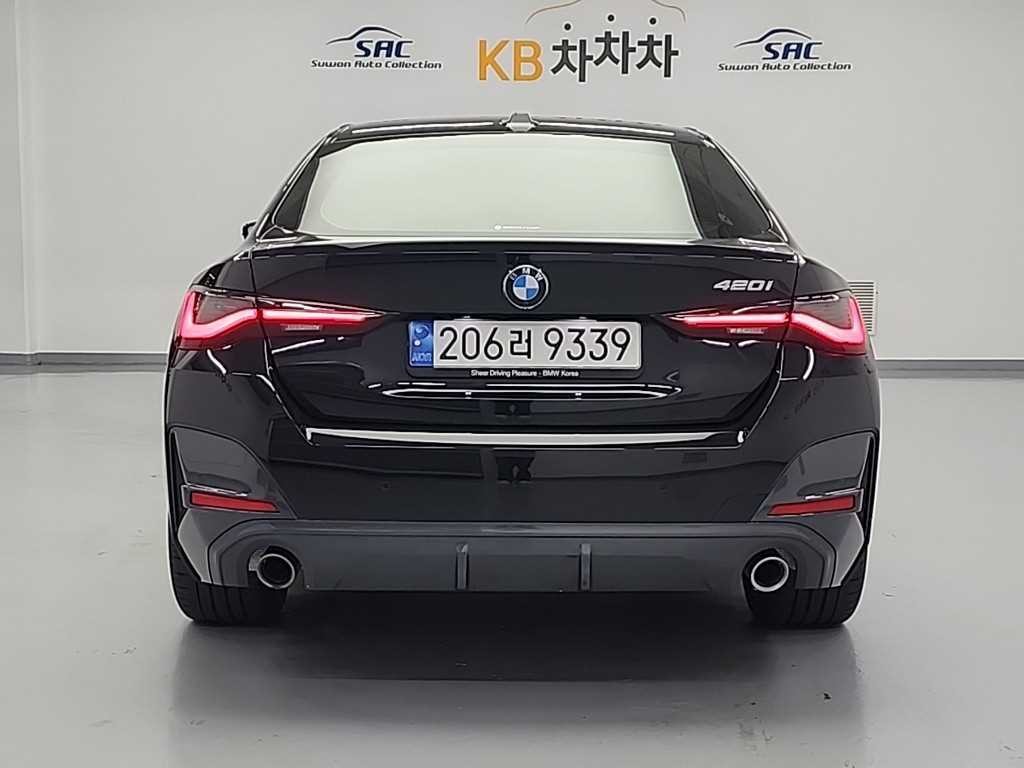 BMW 4시리즈 4시리즈 (G22) 420i 그란쿠페 M 스포츠 이미지 3