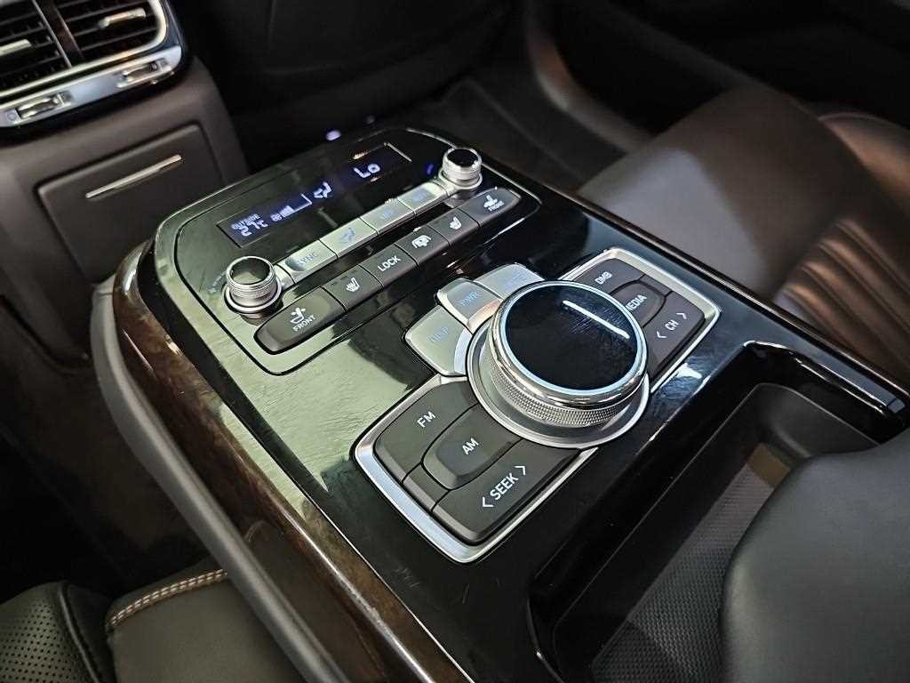 제네시스 G90 3.8 GDI AWD 럭셔리 이미지 14