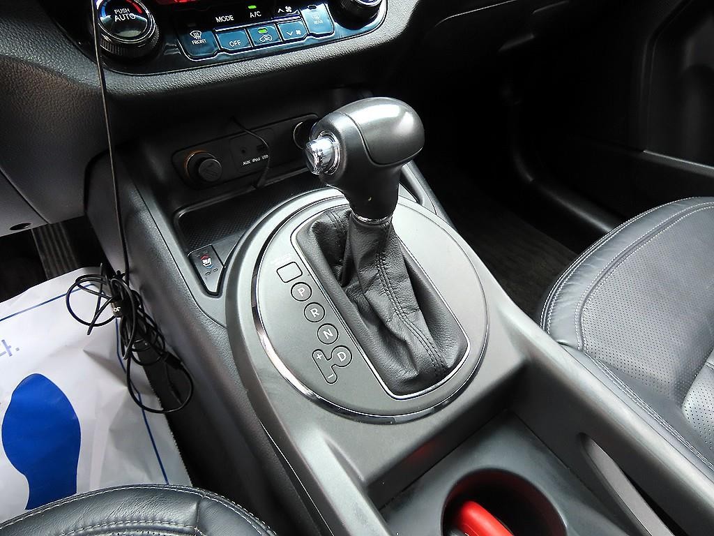 기아 스포티지 스포티지 R 2WD LIMITED 이미지 10