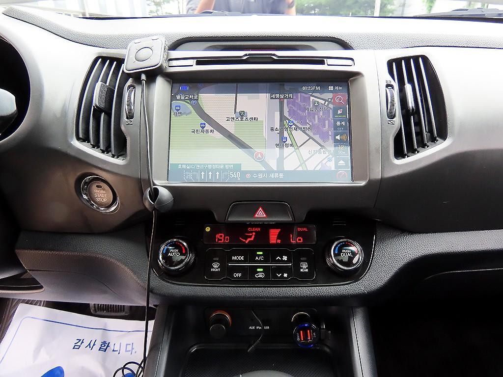 기아 스포티지 스포티지 R 2WD LIMITED 이미지 14