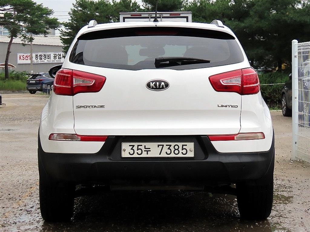 기아 스포티지 스포티지 R 2WD LIMITED 이미지 4