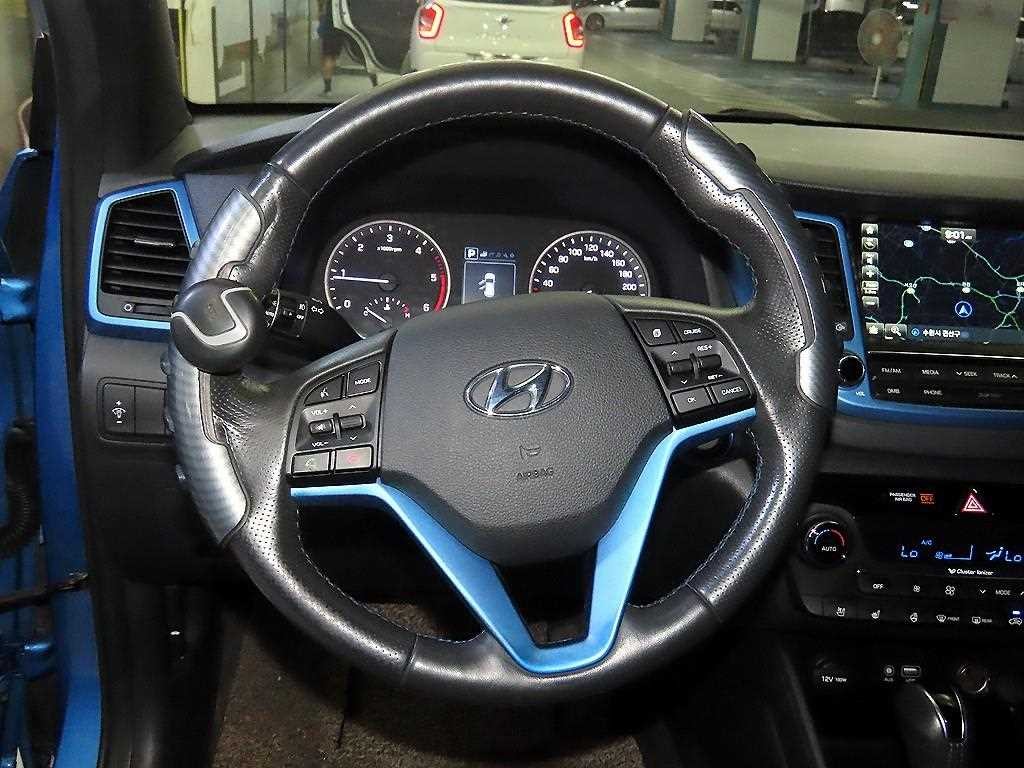 현대 투싼 올뉴투싼 디젤 1.7 2WD 모던 피버 이미지 8