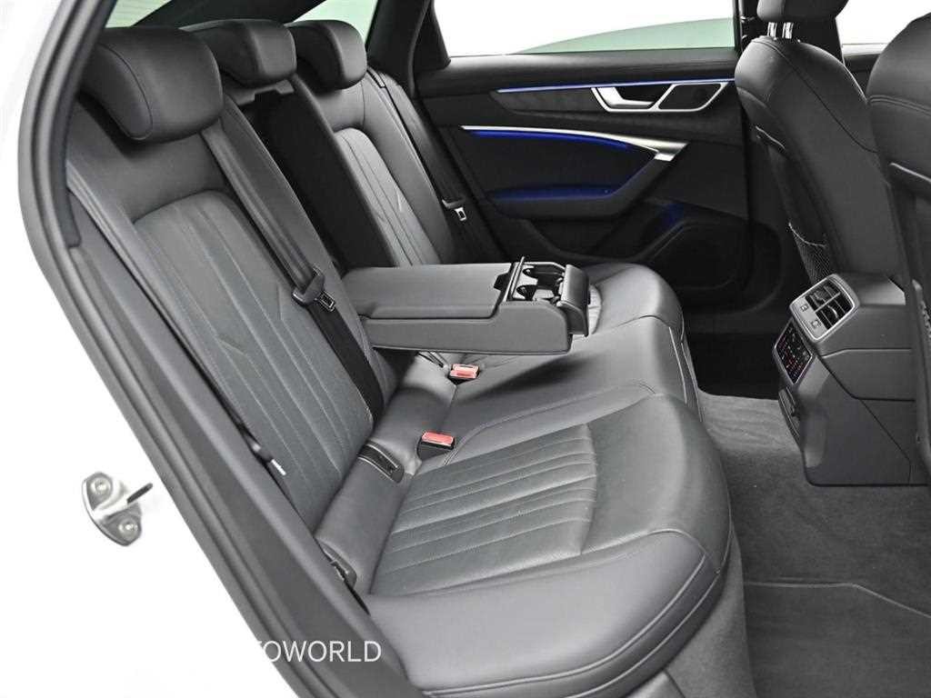 아우디 A6 A6 (C8) 45 TFSI 프리미엄 이미지 12