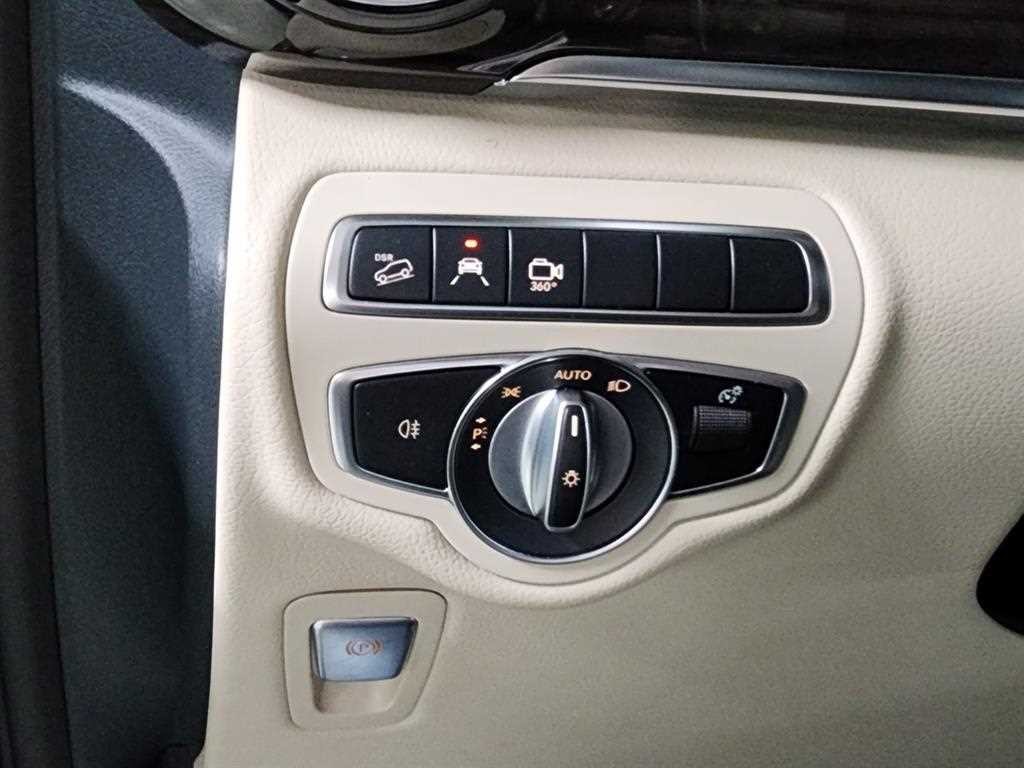 벤츠 V 클래스 V클래스 V300 d 4MATIC 이미지 10