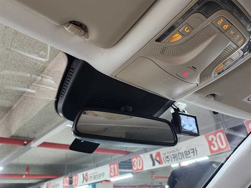 벤츠 V 클래스 V클래스 V300 d 4MATIC 이미지 13