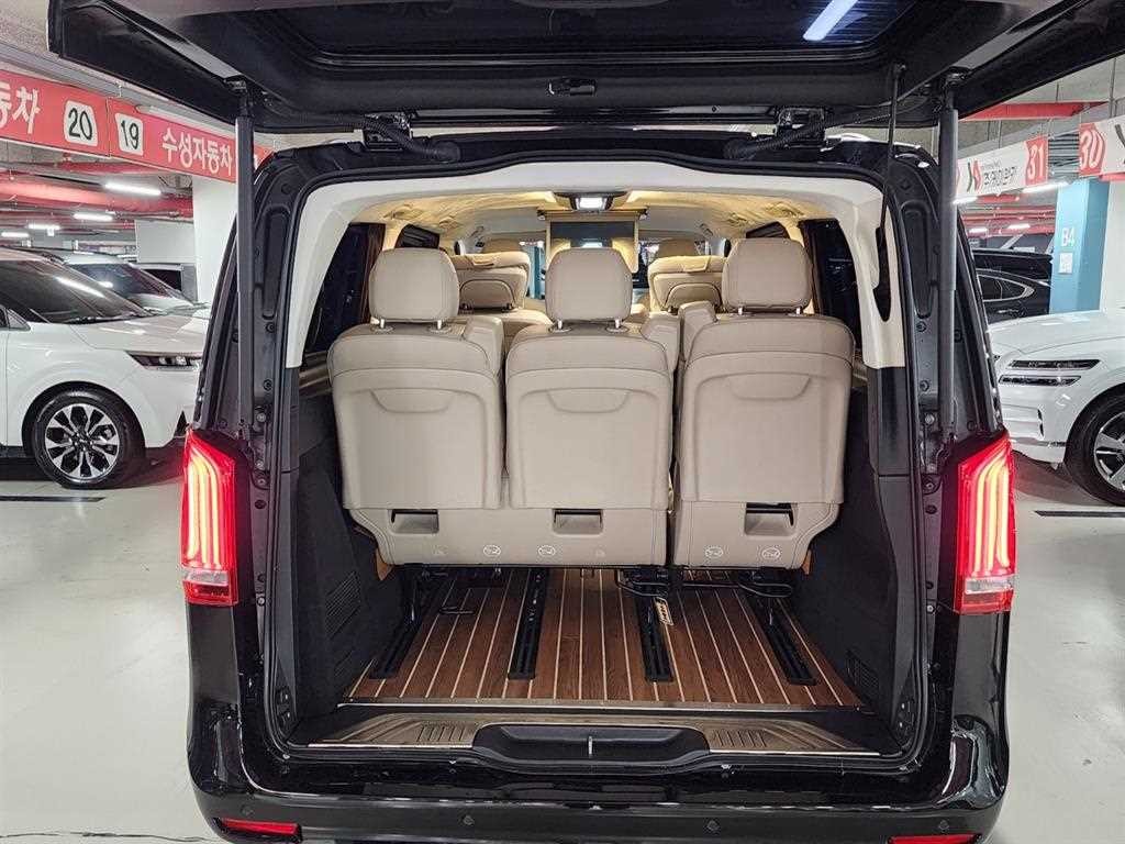 벤츠 V 클래스 V클래스 V300 d 4MATIC 이미지 16