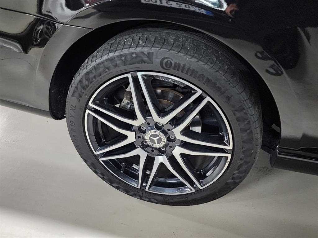 벤츠 V 클래스 V클래스 V300 d 4MATIC 이미지 19
