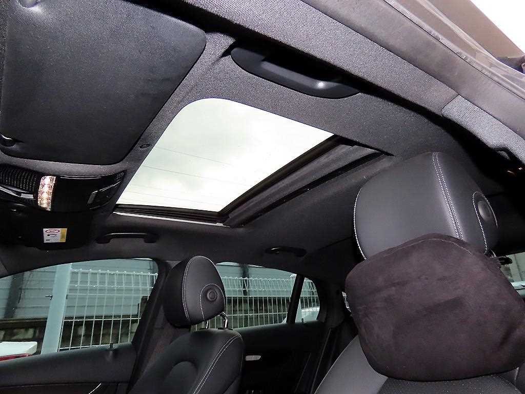 벤츠 GLC 클래스 GLC클래스 X253 GLC 300 e 4MATIC 쿠페 이미지 13