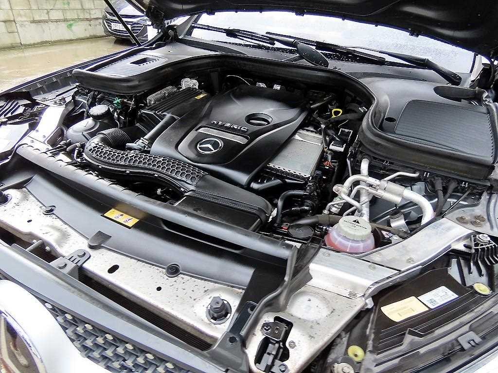 벤츠 GLC 클래스 GLC클래스 X253 GLC 300 e 4MATIC 쿠페 이미지 19