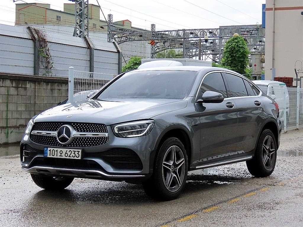 벤츠 GLC 클래스 GLC클래스 X253 GLC 300 e 4MATIC 쿠페 이미지 2