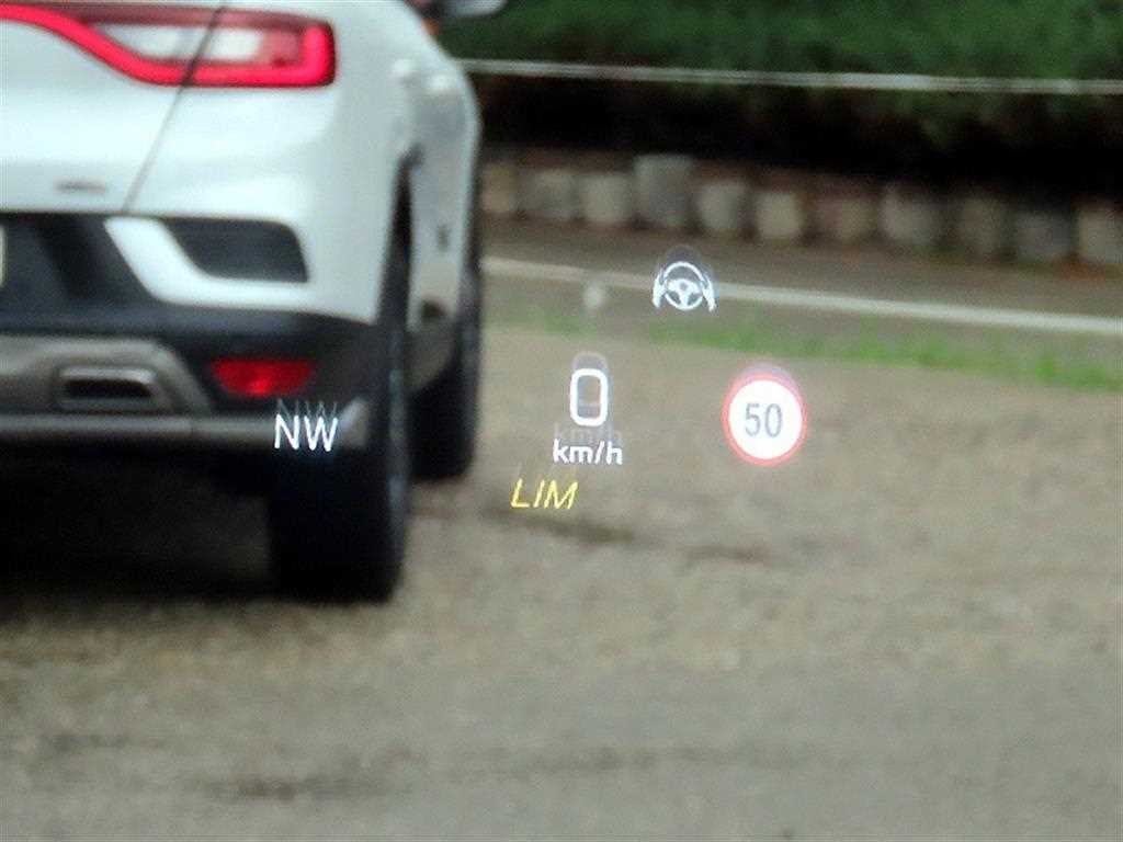 벤츠 GLC 클래스 GLC클래스 X253 GLC 300 e 4MATIC 쿠페 이미지 8
