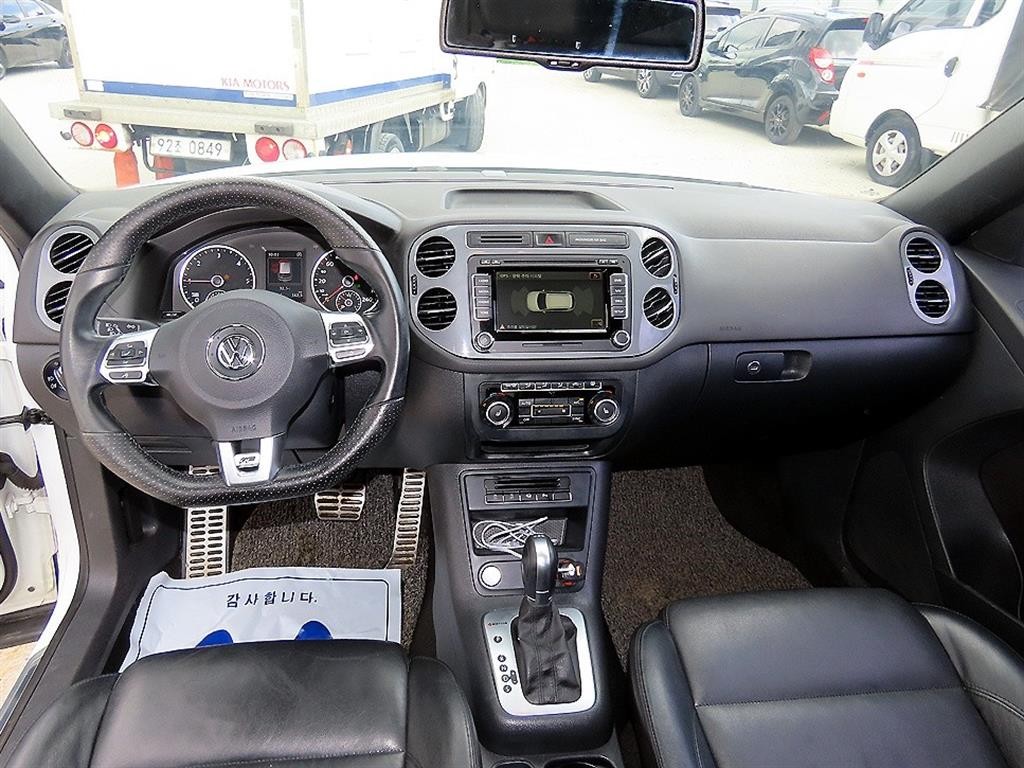 폭스바겐 티구안 뉴티구안 2.0 TDI R-라인 이미지 7