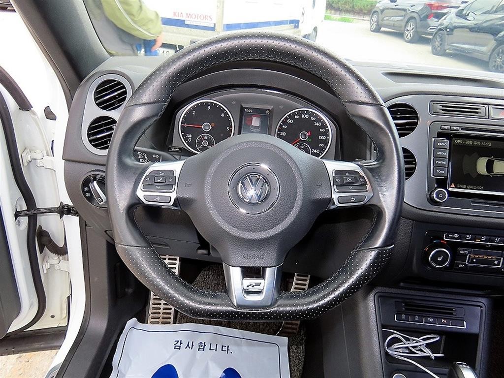 폭스바겐 티구안 뉴티구안 2.0 TDI R-라인 이미지 8