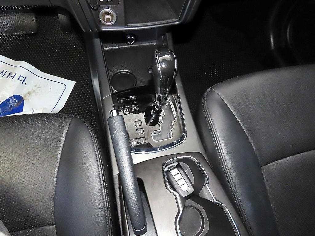 KG모빌리티(쌍용) 코란도 뉴스타일코란도C 2.2 RX 2WD 고급형 이미지 12