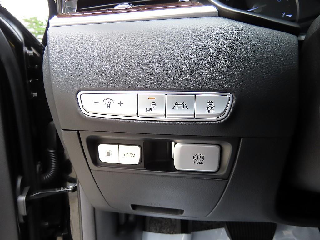 기아 K9 더 K9 3.8 GDI AWD 플래티넘Ⅱ 이미지 13