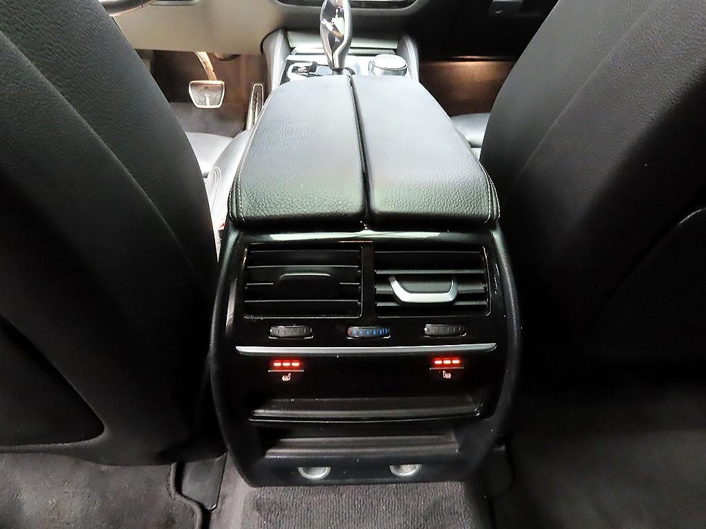 BMW 5시리즈 5시리즈 (G30) 520d M 스포츠 이미지 17