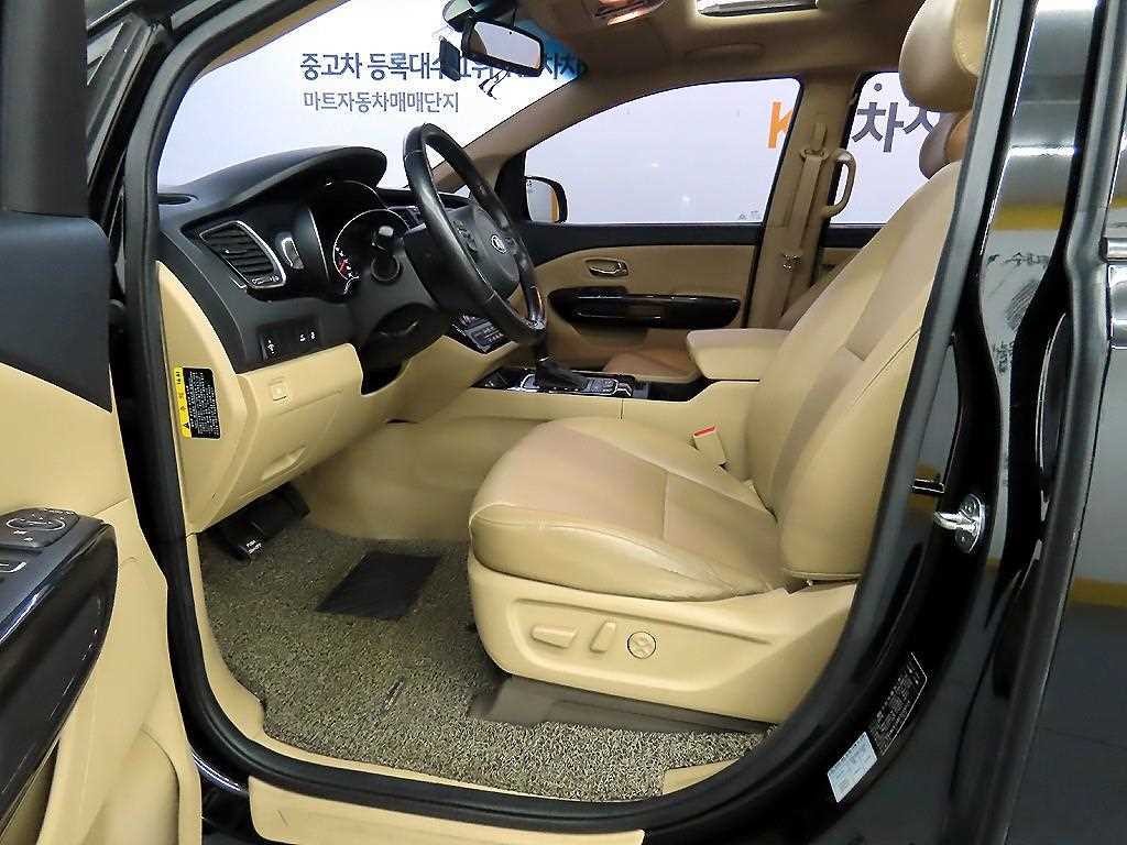 기아 카니발 올 뉴 카니발 디젤 9인승 프레스티지 이미지 5