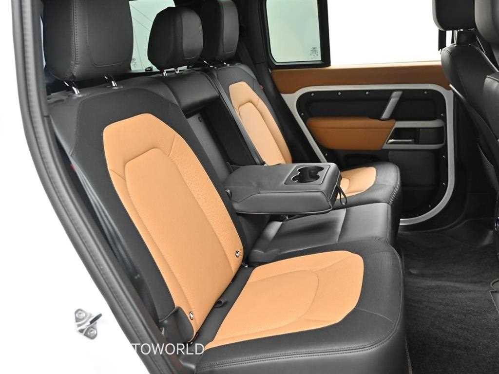 랜드로버 디펜더 디펜더 (L663) 110 D300 X-다이나믹 HSE 이미지 12