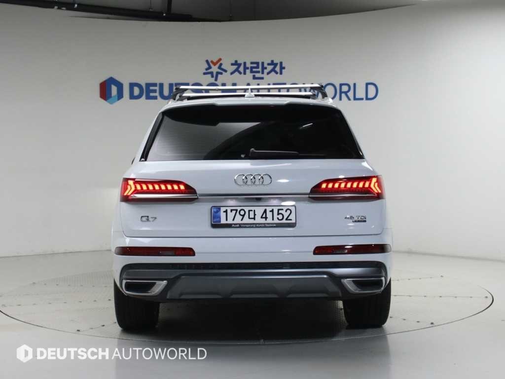 아우디 Q7 Q7 (4M) 45 TDI 콰트로 프리미엄 이미지 4