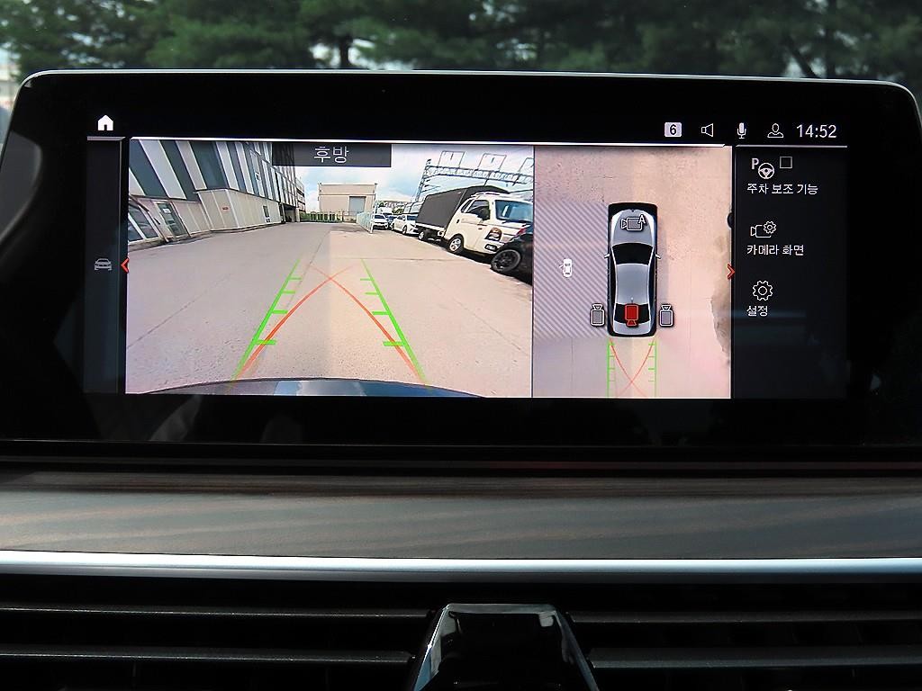 BMW 5시리즈 5시리즈 (G30) 520d M 스포츠 플러스 이미지 14