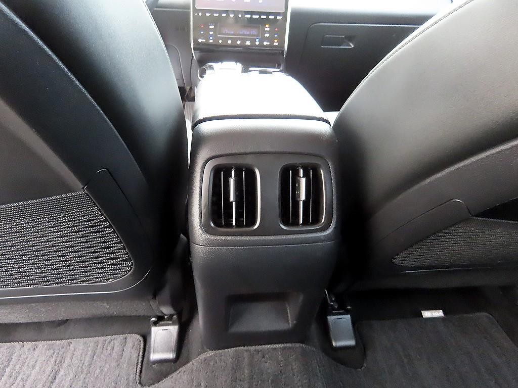 현대 투싼 투싼 (NX4) 디젤 2.0 4WD 프리미엄 이미지 17