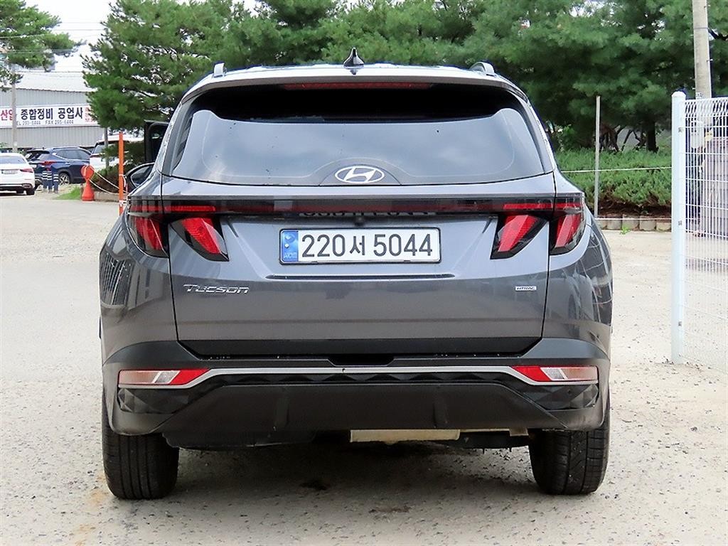 현대 투싼 투싼 (NX4) 디젤 2.0 4WD 프리미엄 이미지 4
