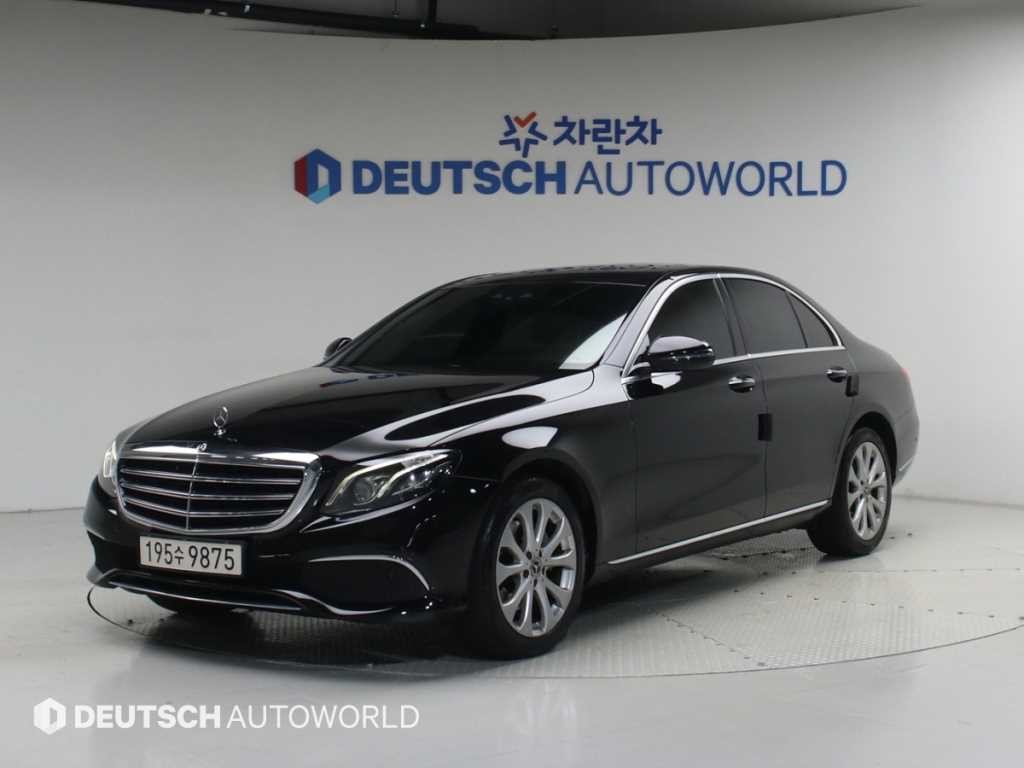 벤츠 E 클래스 E-클래스 W213 E220d 익스클루시브 이미지 1