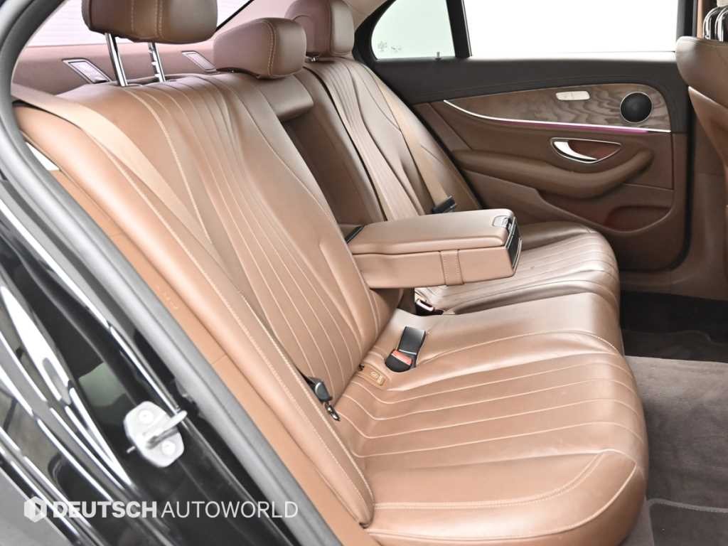 벤츠 E 클래스 E-클래스 W213 E220d 익스클루시브 이미지 12