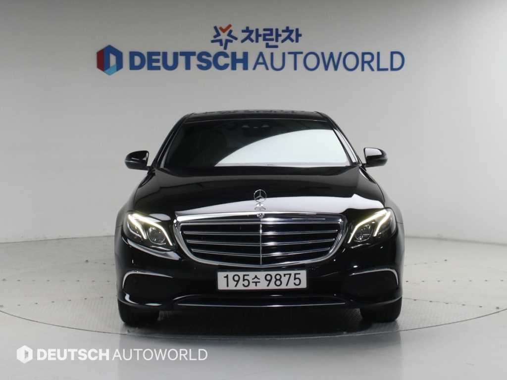 벤츠 E 클래스 E-클래스 W213 E220d 익스클루시브 이미지 3