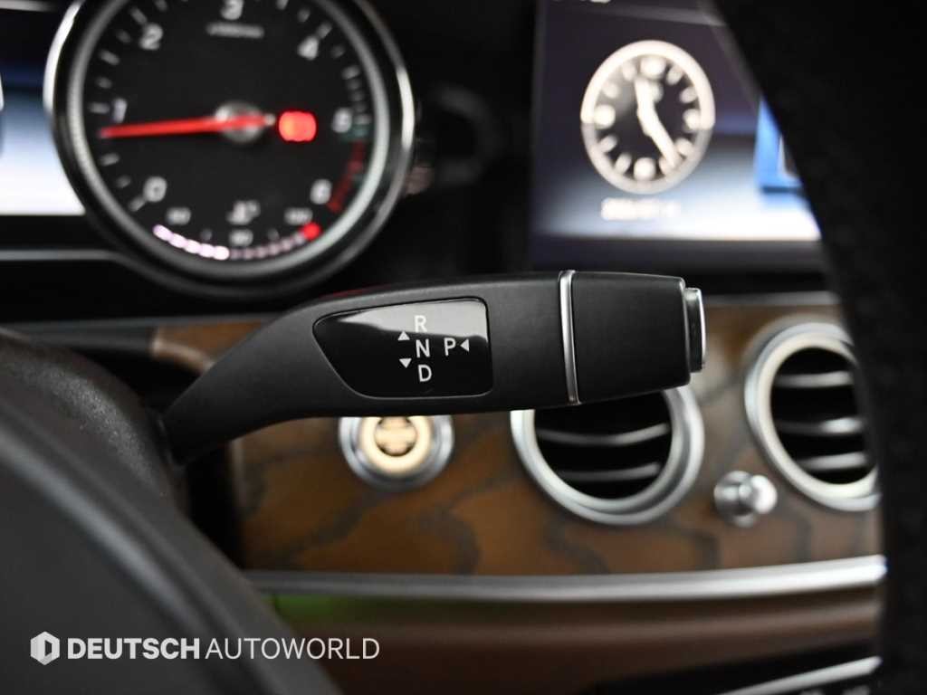 벤츠 E 클래스 E-클래스 W213 E220d 익스클루시브 이미지 9