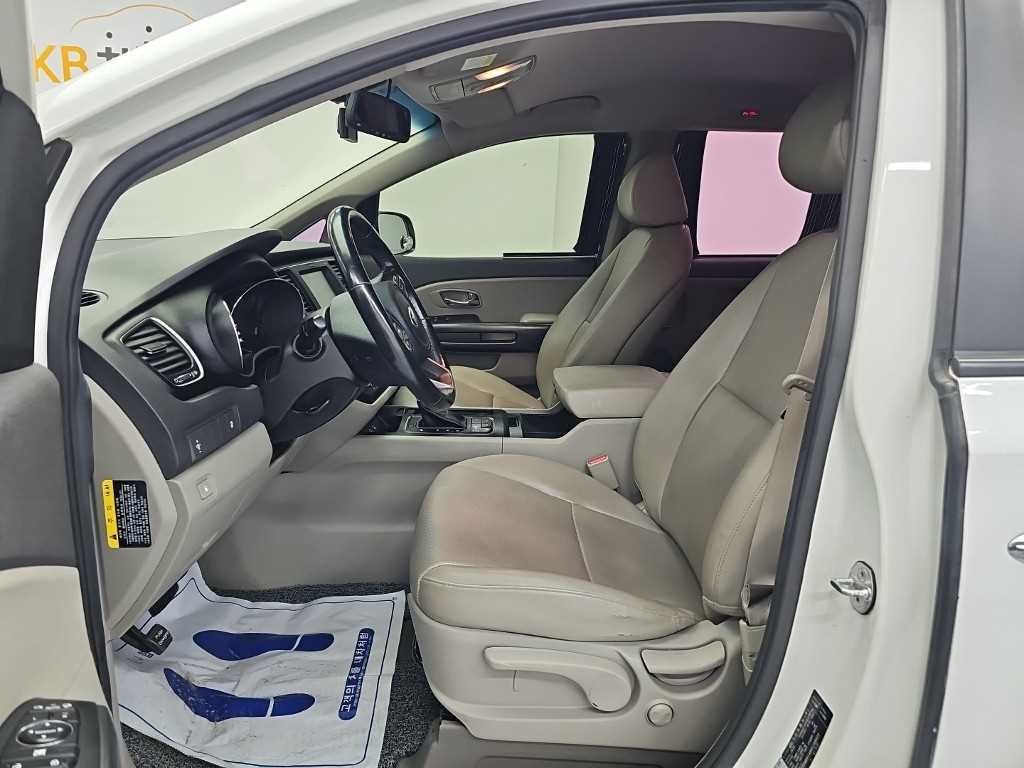 기아 카니발 올 뉴 카니발 디젤 9인승 럭셔리 이미지 11