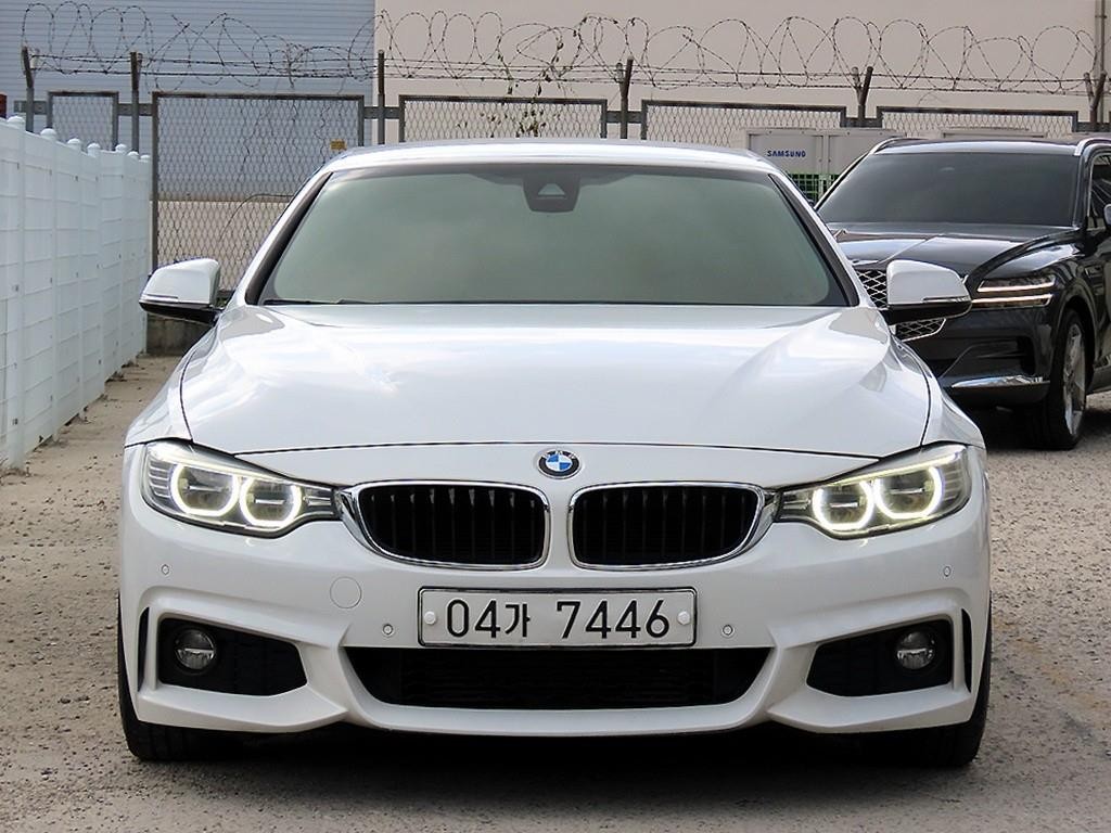 BMW 4시리즈 4시리즈 (F32) 428i 컨버터블 M 스포츠 이미지 1