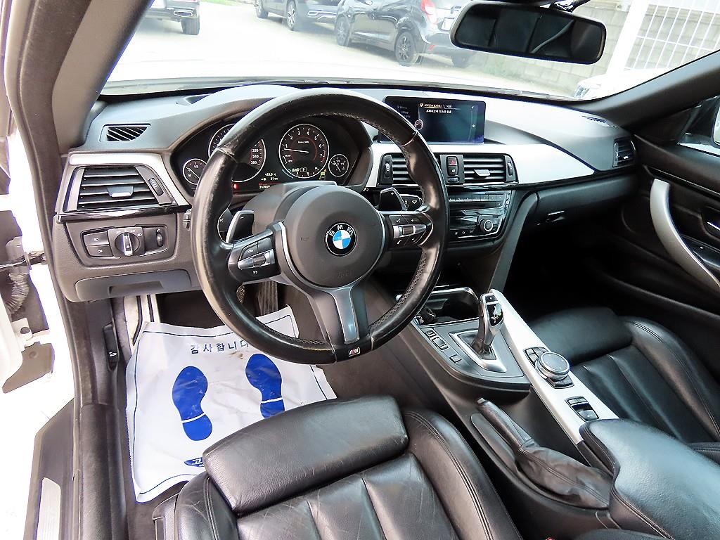 BMW 4시리즈 4시리즈 (F32) 428i 컨버터블 M 스포츠 이미지 12