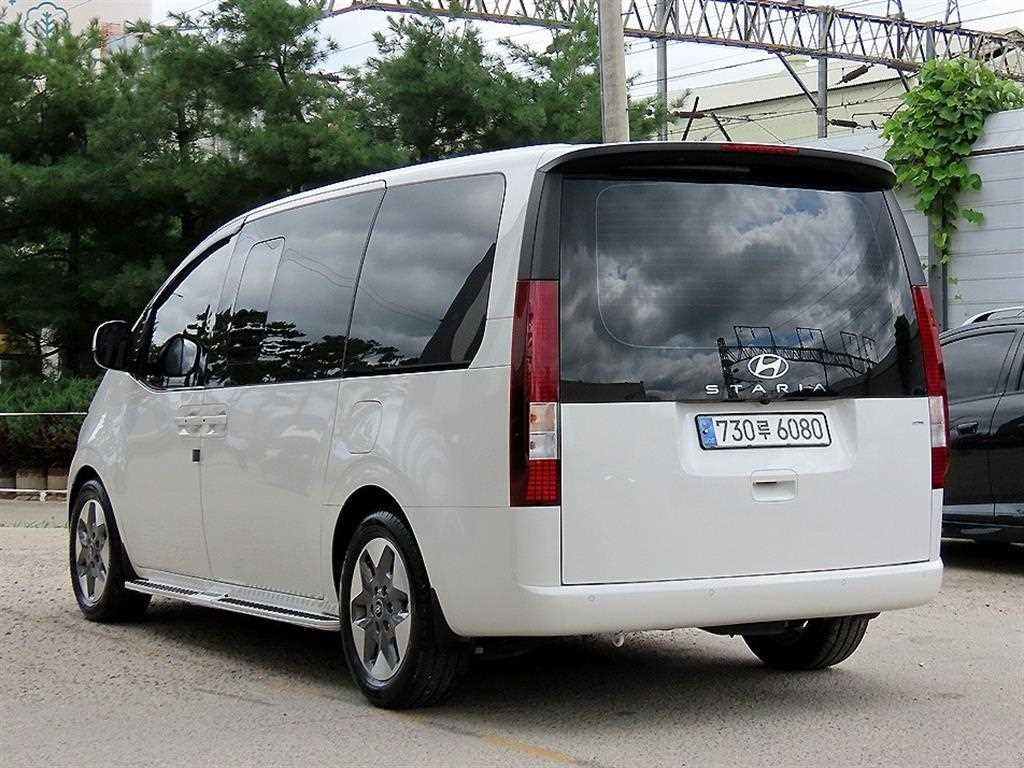 현대 스타리아 4WD 디젤 투어러 모던 이미지 3